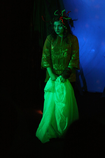 Szene aus "Die Mittsommerparty", eine Sommernachtstraumvariante